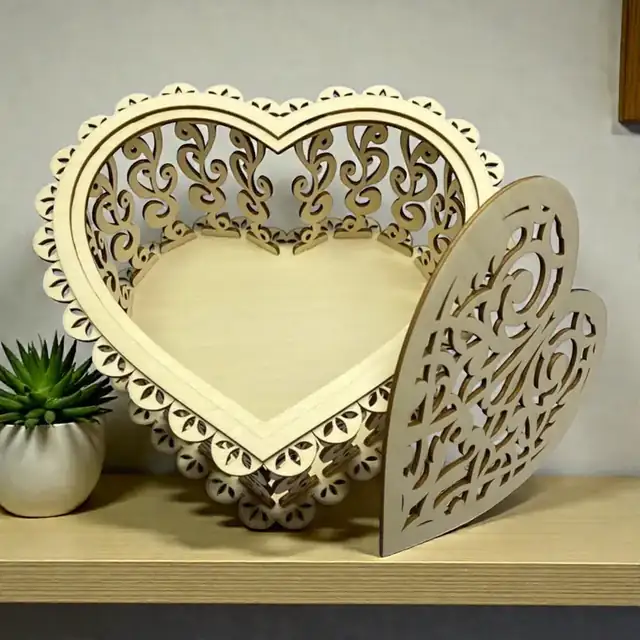 Boîte Cœur Filigane Amour Bois - création artisanale CREAFAMAX