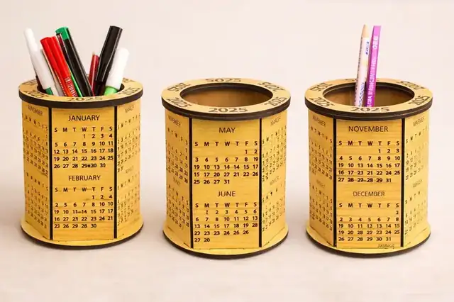 Calendrier 2026 Cylindre Bois - création artisanale CREAFAMAX