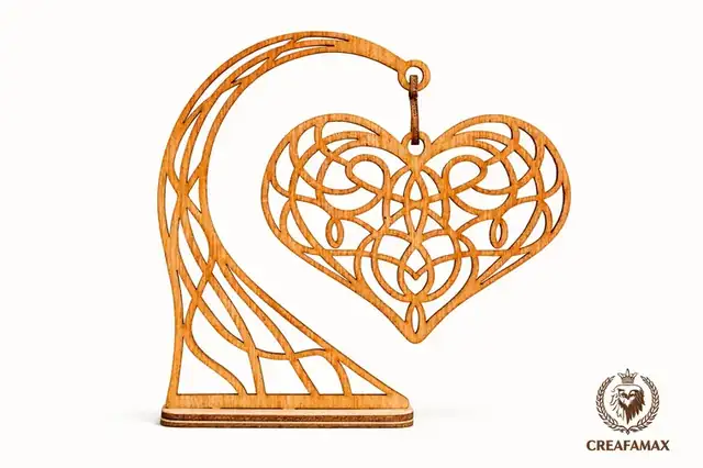 Cœur Suspendu Arabesque Bois - création artisanale CREAFAMAX