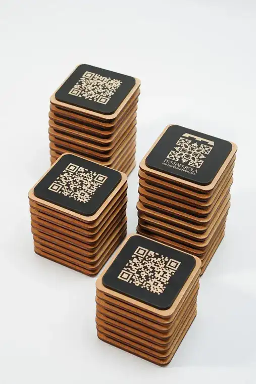 Supports QR Code Table Restaurant Bois - création artisanale CREAFAMAX